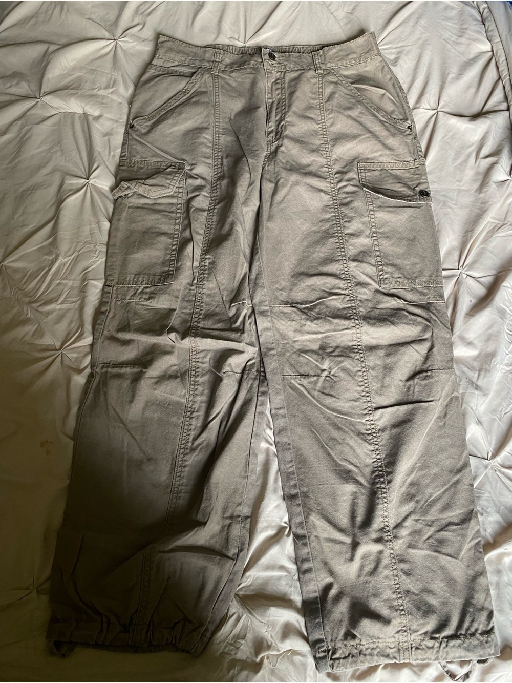 Relaxed Cargo Pants in Light Khaki — Utility Style for Women